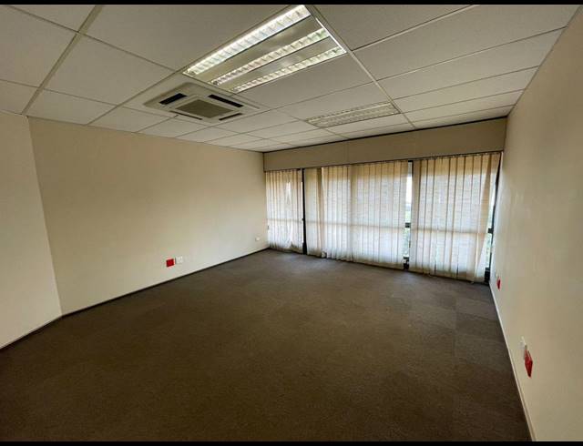 1,594M² OFFICE TO LET IN ALRODE